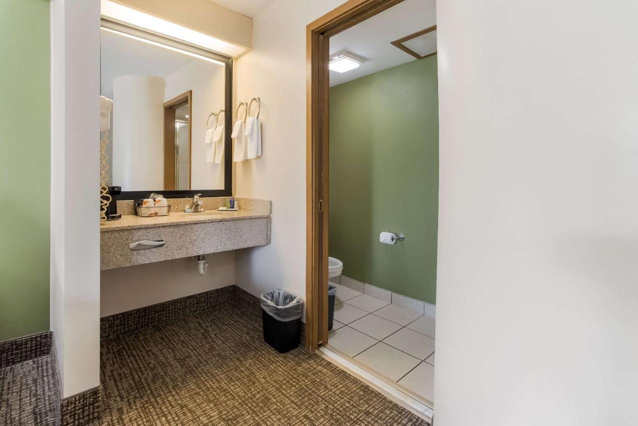 Sleep Inn Airport Sioux Falls Bagian luar foto